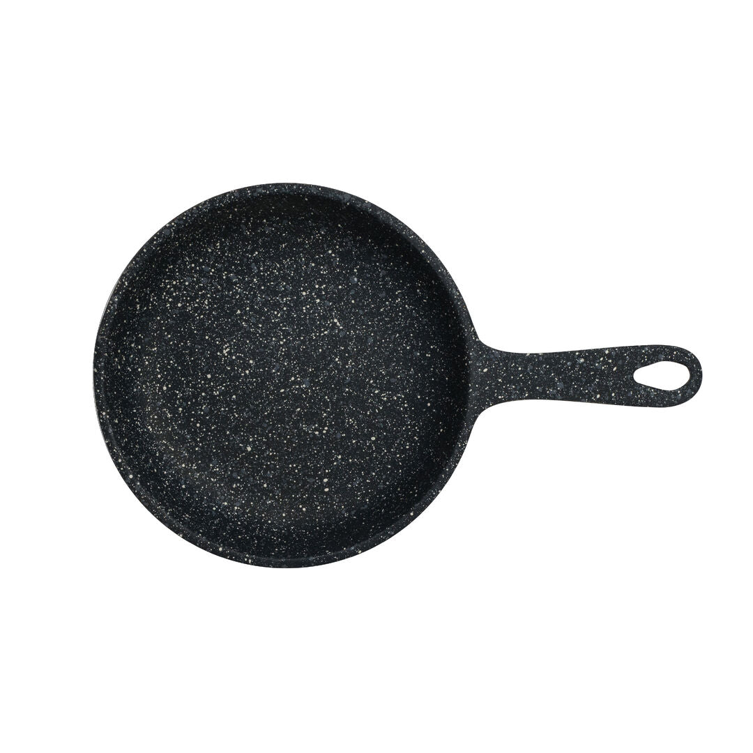 Black Round Skillet 26.7 x 16.5 x 3.5cm 44.4cl (10 1/2 x 6 1/2 x 1 3/8" 15oz)